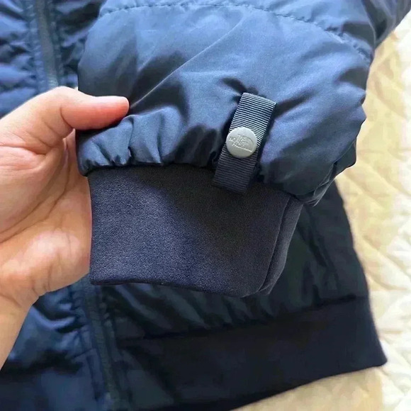 The north face - Picture 2 of 5